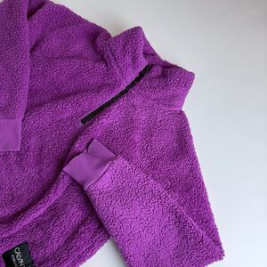 Calvin Klein Performance Women's M Long Sleeve‎ Cropped Purple Sherpa Pullover